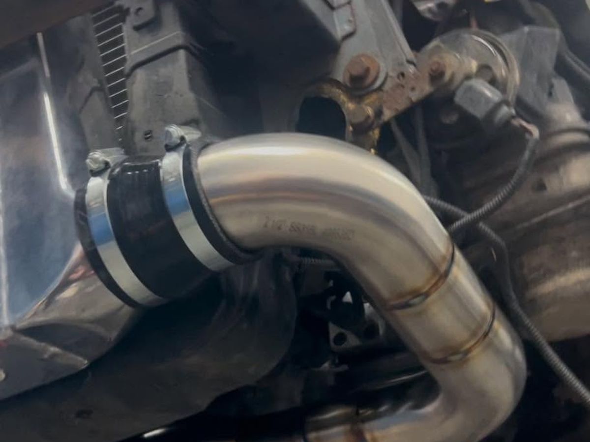 Custom boost pipework